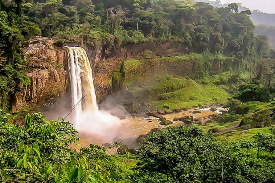 Les-chutes-dEkom-Nkam-Cultural Tour of Cameroon with Yaoundé