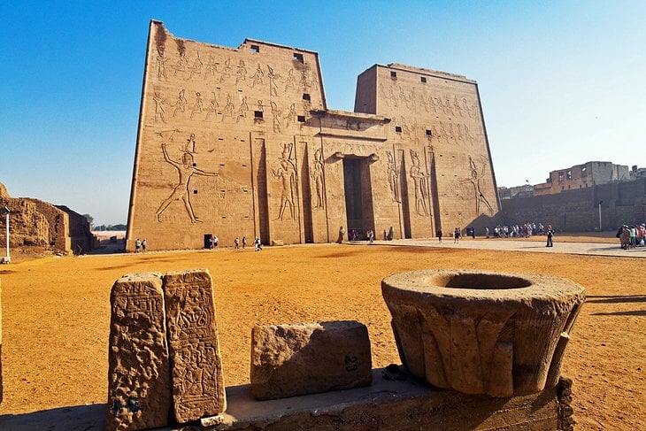 Day 6 Edfu – Esna – Luxor