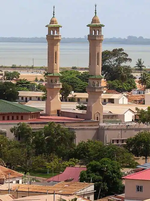 Day 8: Banjul – Gambia river – Tanjie Port 