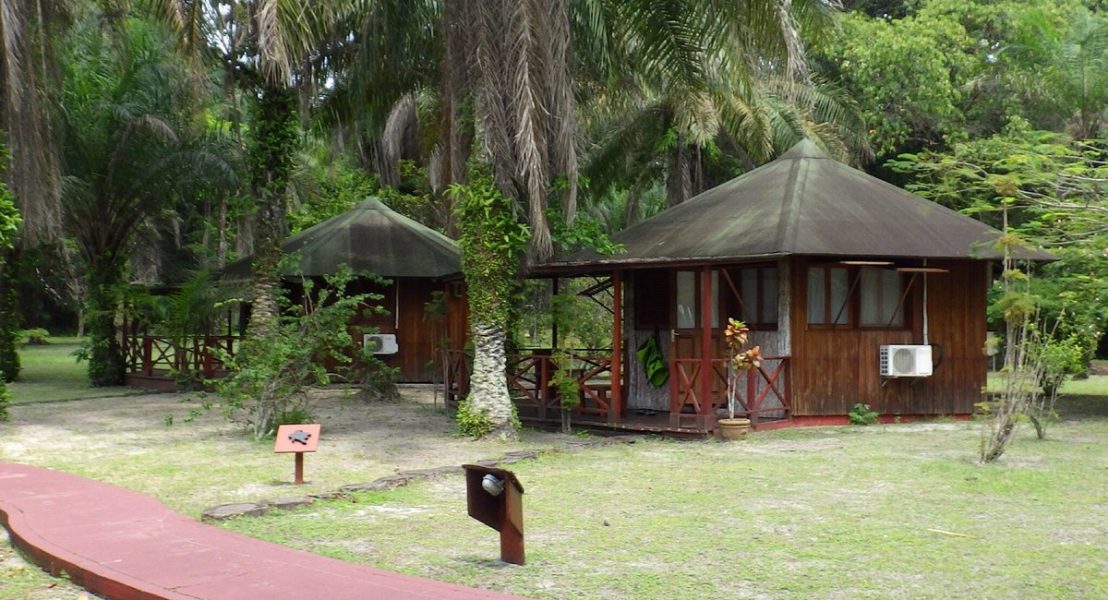 Loango Lodge