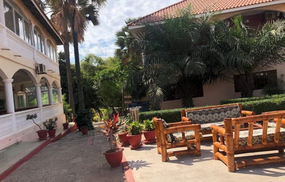 Lemon Creek Hotel