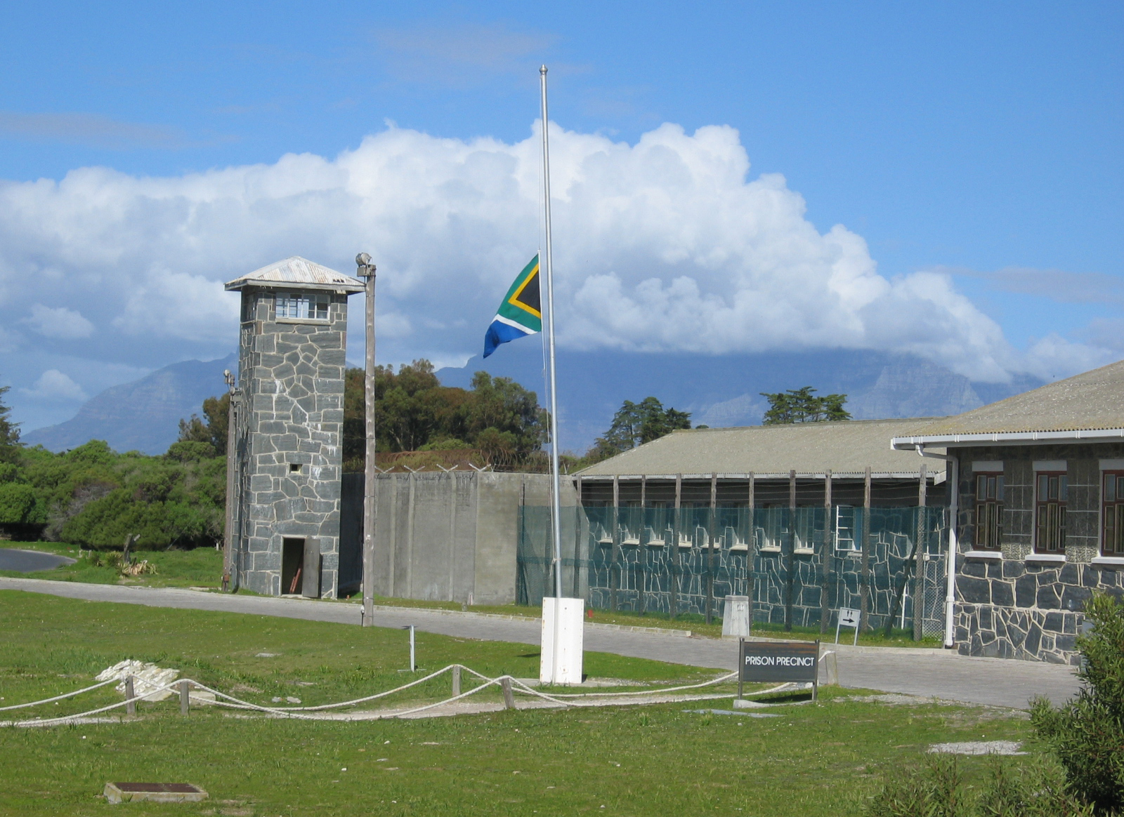 Day 5: ROBBEN ISLAND - CAPE TOWN TOWNSHIPS TOUR