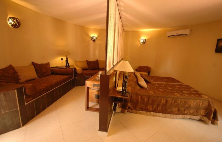 Royam Beach Hotel