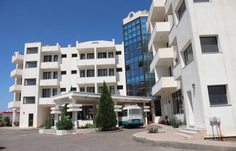 Sarina Hotel