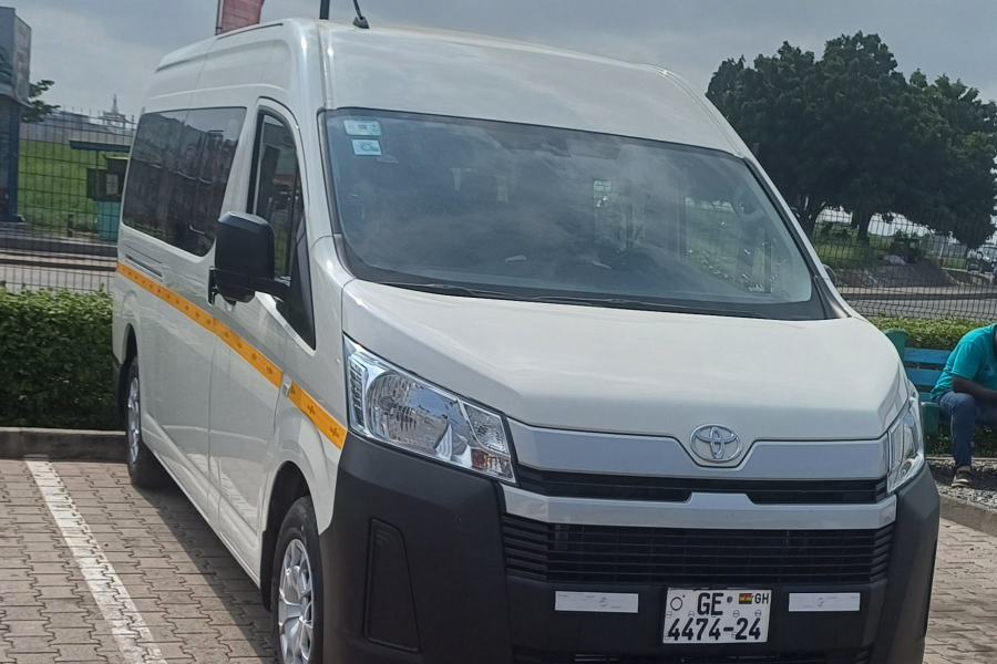 Toyota Hiace Minivan
