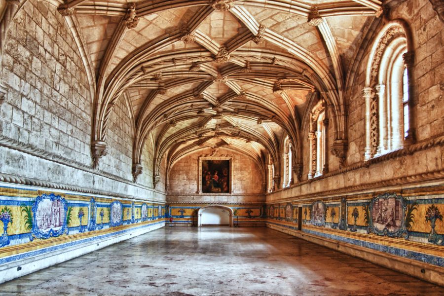 9-DAY TOUR OF PORTUGAL & SENEGAL