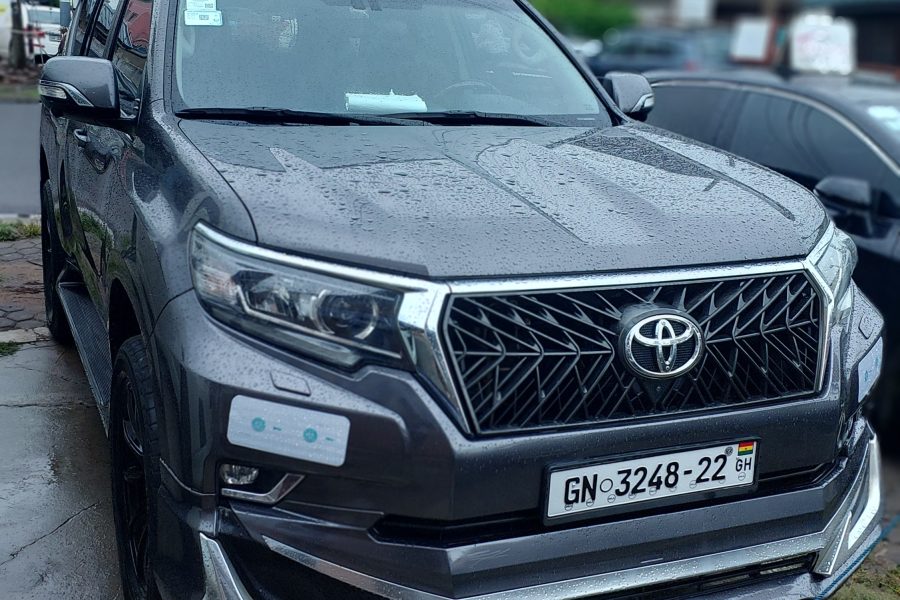 Toyota Land Cruiser Prado VXL